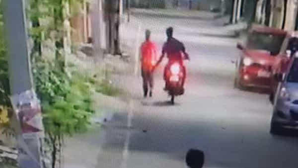 Psycho: ఇలాంటి సైకోలు కూడా ఉంటారు.. అమ్మాయిలు జర భద్రం.. సీసీ టీవీలో అడ్డంగా దొరికిపోయిన కామపీశాచి
