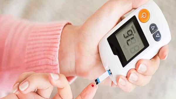 Health: నవరాత్రుల్లో ఉపవాసం ఉంటున్నారా.. ఆ వ్యాధితో బాధపడేవారు జాగ్రత్తగా ఉండాల్సిందే.. లేకుంటే
