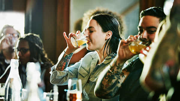 Alcohol Breath Tips: మద్యం సేవించిన తర్వాత నోటి దుర్వాసనను ఎలా వదిలించుకోవాలి?.. ఈ టిప్స్తో ఆ స్మెల్ చిటికెలో మాయం