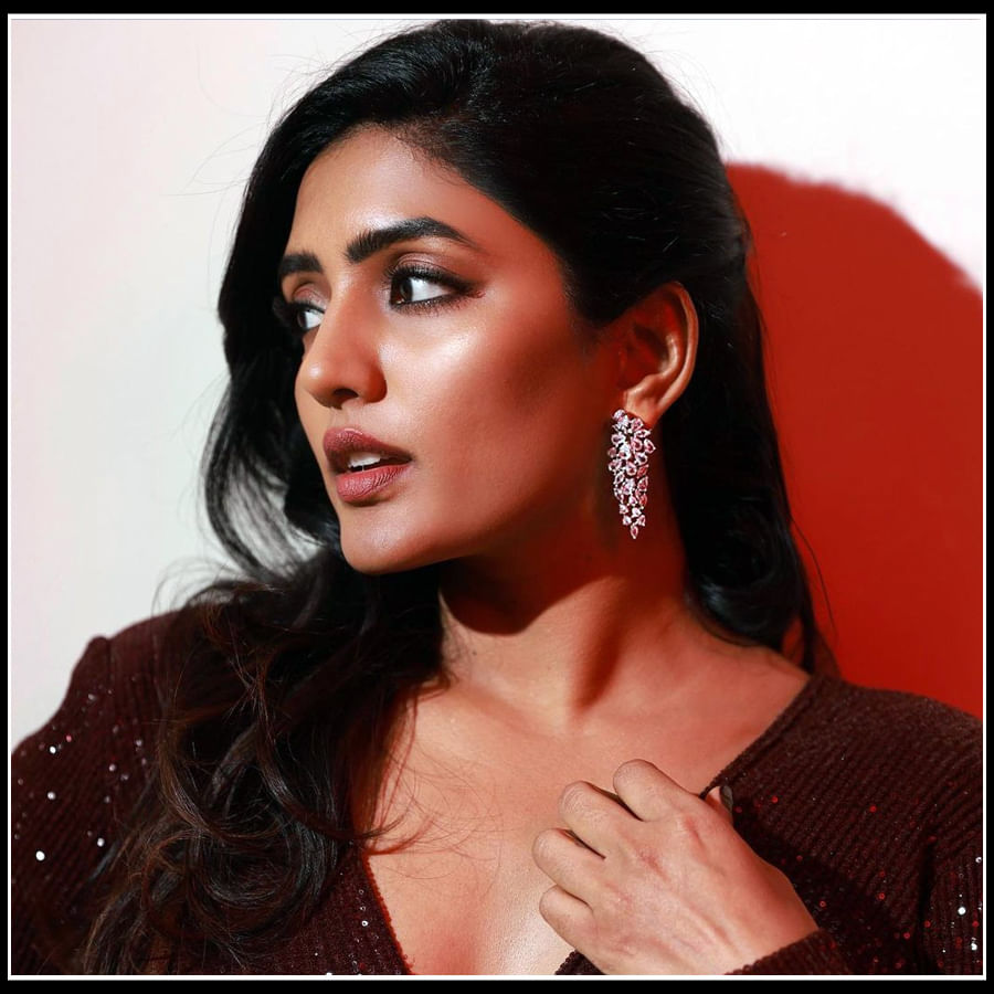 Eesha Rebba: స్టైలిష్ చందమామ ఈషా అందానికి పేరు అంటున్న ఫ్యాన్స్..