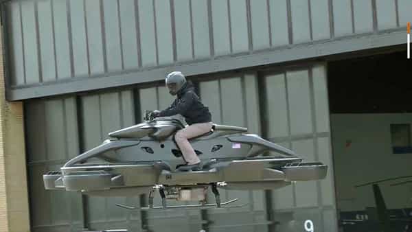 Flying Bike: రయ్..రయ్.. లేచిపోవాలని ఉందా.. ఇంకెందుకు ఆలస్యం.. ఎలానో మీరే చూడండి..