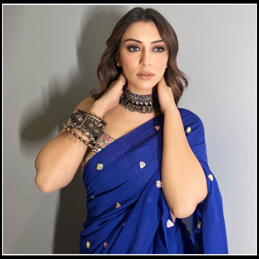 Hansika Motwani: మత్తెకించే చూపులతో.. స్పర్శ లేని బొమ్మల కవిస్తున్న హన్సిక..