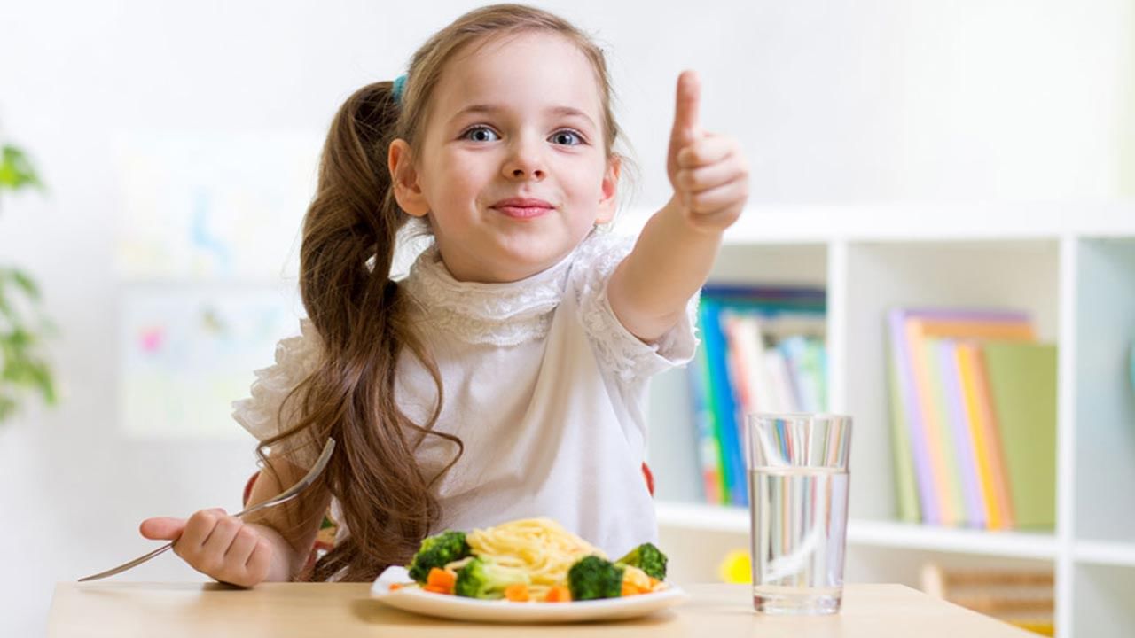 Healthy Food For Kids: మీ పిల్లలు సూపర్ ఫాస్ట్‌గా మారాలంటే ఇలాంటి ఫుడ్ తినిపించండి.. మెదడు కంప్యూటర్ కంటే వేగంగా పనిచేస్తుంది