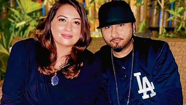 Singer Honey Singh: గృహహింస ఆరోపణలతో కోర్టుకెక్కిన భార్య.. రూ.కోటి భరణం ఇచ్చి విడాకులు తీసుకున్న ఫేమస్ సింగర్..