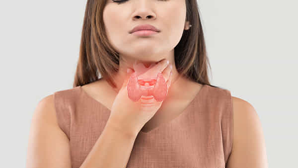 Thyroid Problems: థైరాయిడ్తో ఇబ్బందులా.. ఈ వంటింటి చిట్కాలతో ఈజీగా తగ్గించుకోవచ్చు..