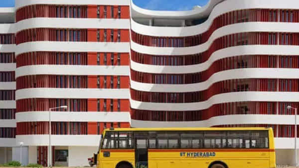 IIT Hyderabad Jobs: హైదరాబాద్ ఐఐటీలో నాన్ టీచింగ్ పోస్టులు.. టెన్త్ నుంచి పీజీ వరకు అర్హులు..