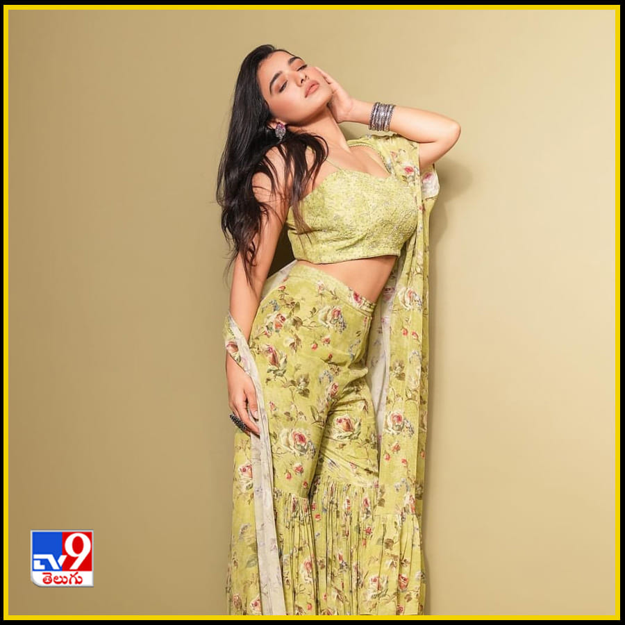 Ketika Sharma New Photos. Credit by:Ketika Sharma/Instagram