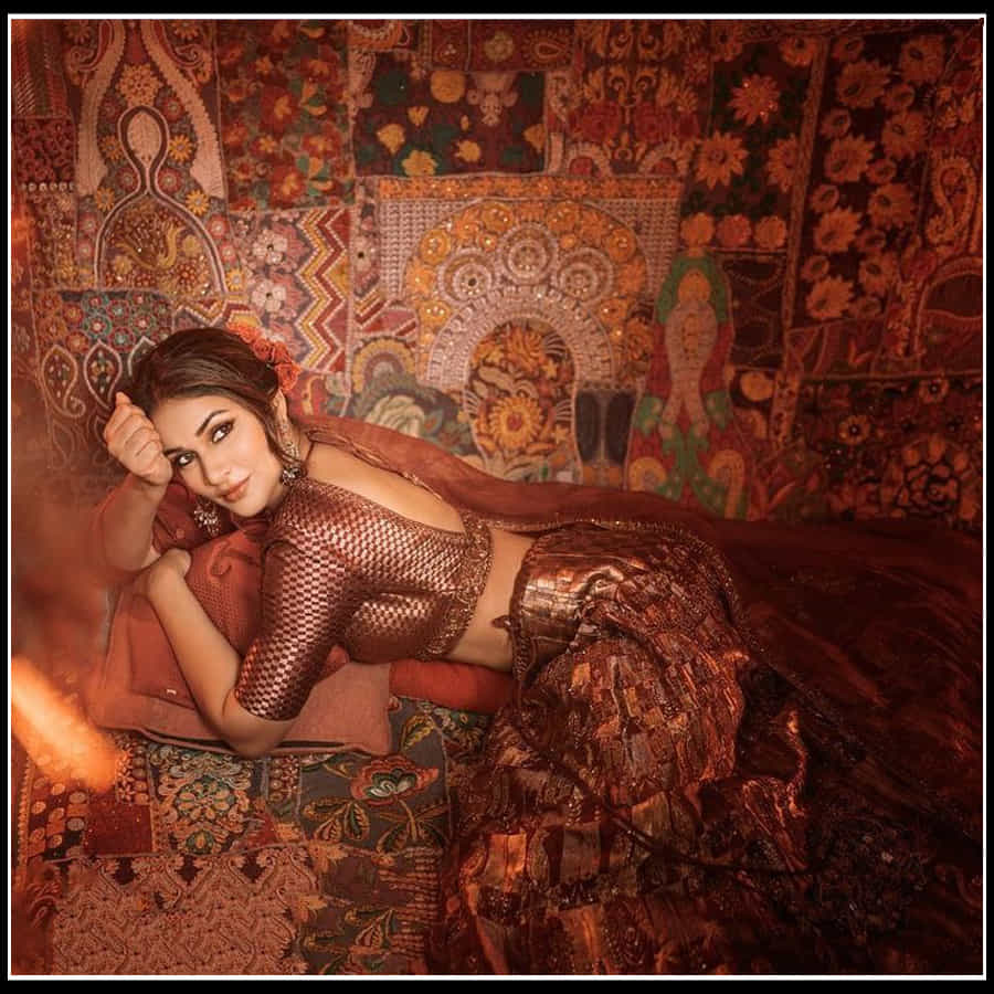 Lavanya Tripathi: రాకుమారి లావణ్యం.. మెస్మరైసింగ్ ఫొటోస్ తో అందాల రాక్షసి..