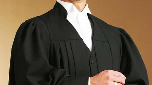 Lawyers Wear Black Coat: న్యాయం కోసం పోరాడే న్యాయవాదులు నల్లకోటు ఎందుకు ధరిస్తారో తెలుసా? అసలు కారణం ఇదే..