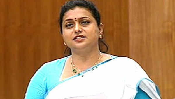 Minister Roja: సీఎం జగన్ కు పవన్ కల్యాణ్ కు అదే తేడా.. మరోసారి జనసేనానిపై మంత్రి రోజా ఫైర్..