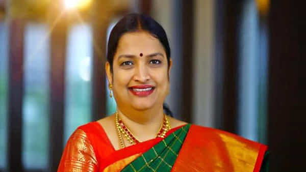 Andhrapradesh: లిక్కర్ స్కాంలో ప్రధాన పాత్రదారులు ఆ అత్తా, కోడళ్లే..? వైసీపీ ప్రజాప్రతినిధుల సంచలన వ్యాఖ్యలు.. న్యాయవిచారణ జరిపించాలని డిమాండ్..
