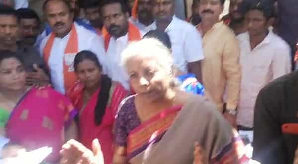 Telangana: TRS ప్రభుత్వంపై మరోసారి నిర్మలా సీతారామన్ ఫైర్.. ప్రశ్నలకు సమాధానం ఏదన్న కేంద్రమంత్రి..