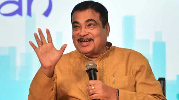 Electric Highways: దేశంలో ఎలక్ట్రిక్ హైవేలు.. కీలక ప్రకటన చేసిన కేంద్ర మంత్రి నితిన్ గడ్కరీ..
