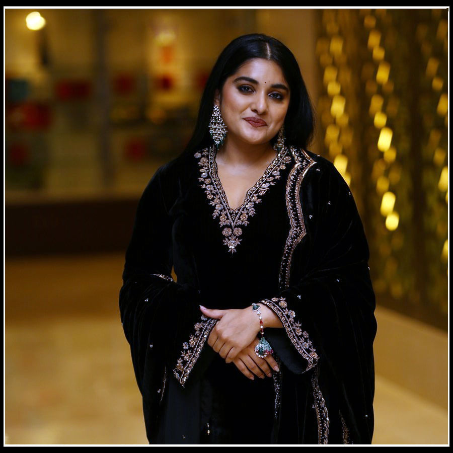 Nivetha Thomas: చందమామలాంటి ముఖారవిందం.. నివేతను చూస్తూ ఉండిపోరా కుర్రకారు.