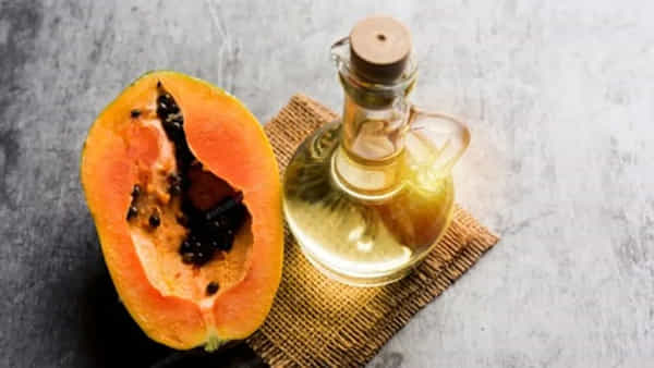 Health Tips: బొప్పాయి నూనెతో బోలెడన్ని ఆరోగ్య ప్రయోజనాలు.. మచ్చలు లేని మెరిసే చర్మంతో పాటు..