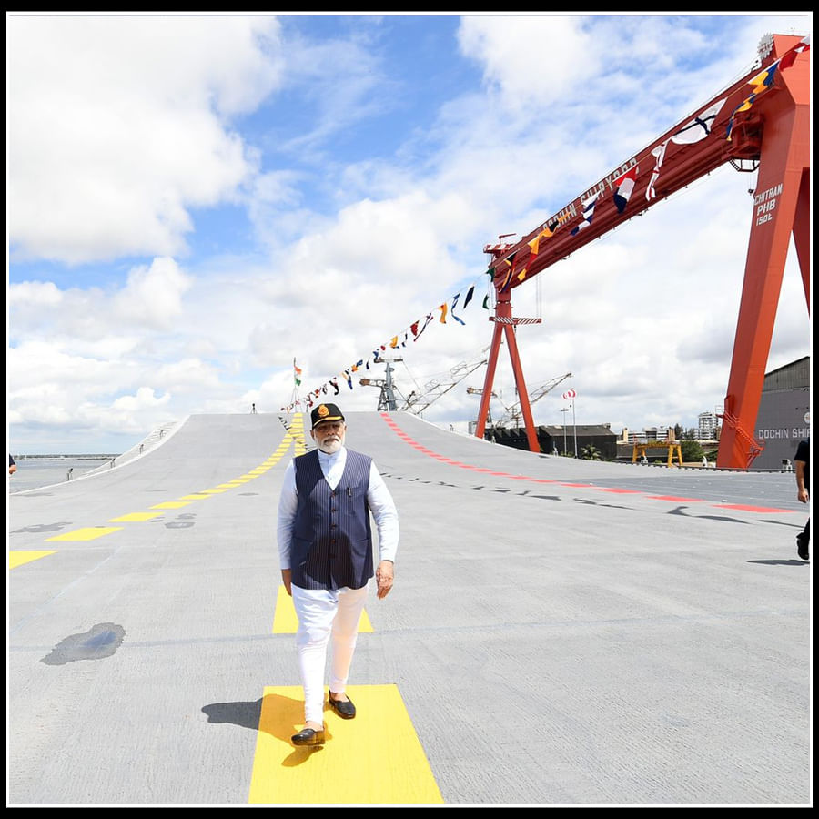 ప్రధాని నరేంద్ర మో ఉదయం 9.30 గంటలకు కొచ్చిలోని కొచ్చిన్ షిప్యార్డ్ లిమిటెడ్లో మొదటి స్వదేశీ విమాన వాహక నౌక ఐఎన్ఎస్ విక్రాంత్ ని ప్రధాని జాతికి అంకితం చేసారు..