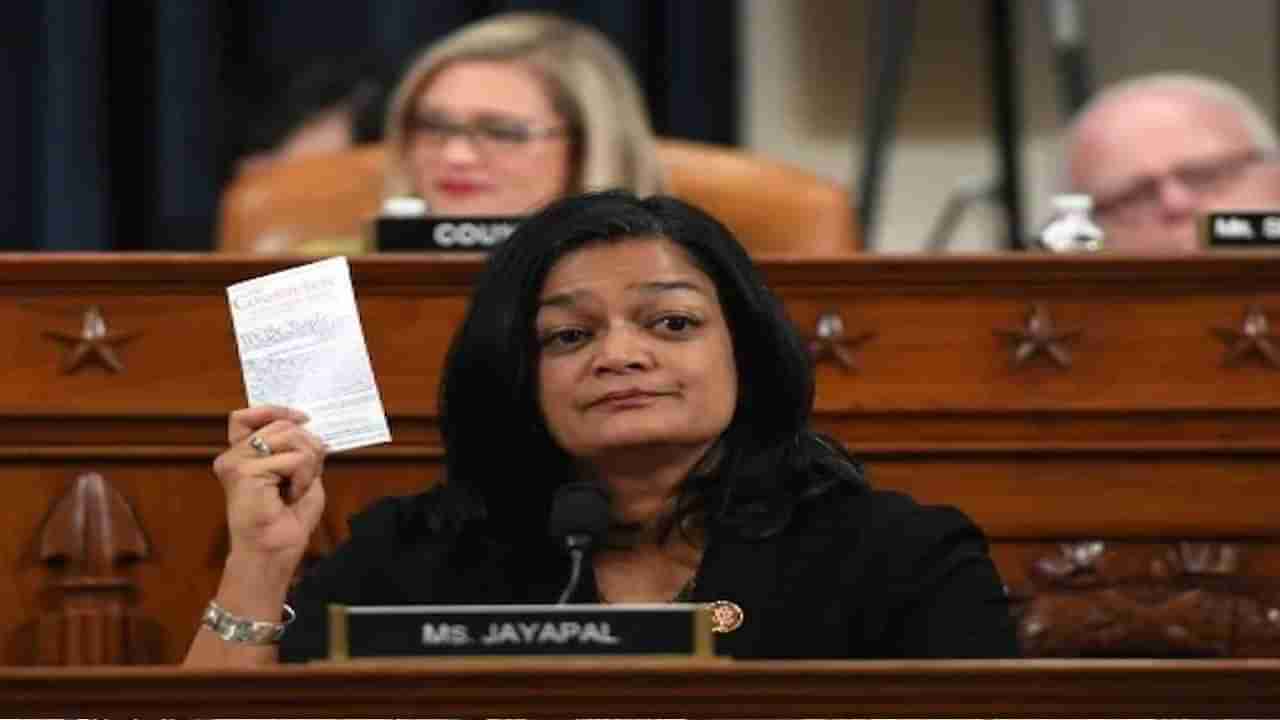 Pramila Jayapal: మరోసారి అమెరికాలో జాత్యహంకార వ్యాఖ్యల కలకలం.. భారత దేశం వెళ్ళిపో అంటూ చట్టసభ సభ్యురాలుకి బెదిరింపు కాల్స్..