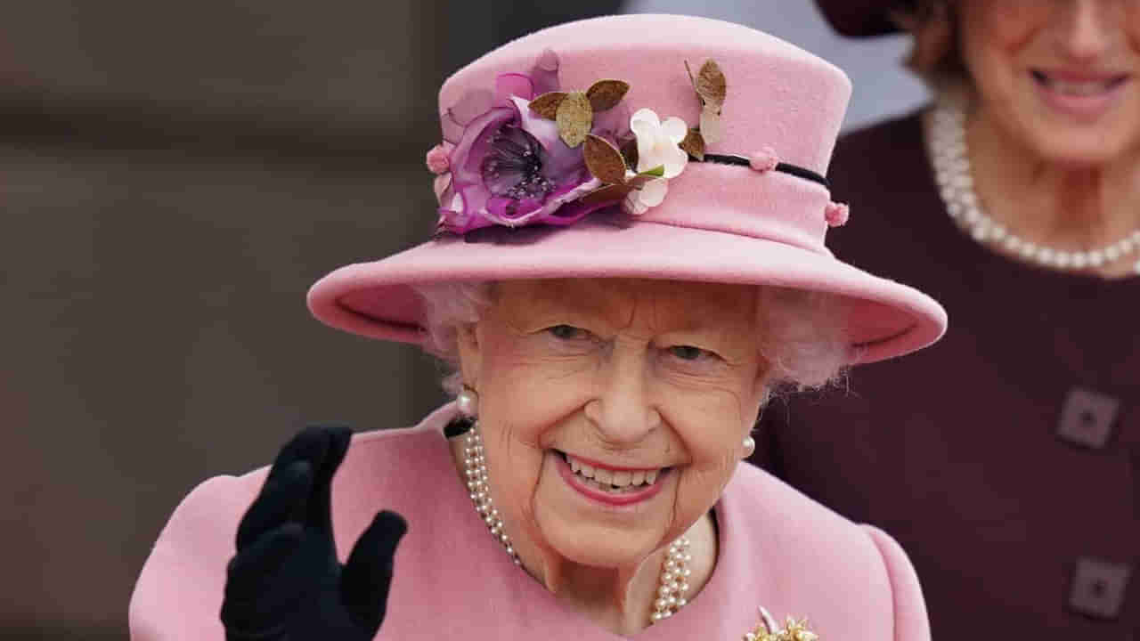 Queen Elizabeth 2: ఆకాశంలో మేఘంలా అవతరించిన క్వీన్‌ ఎలిజబెత్‌.. యూకేను మొత్తం ఆవహించింది.. ఆ చిత్రం చూడాల్సిందే..