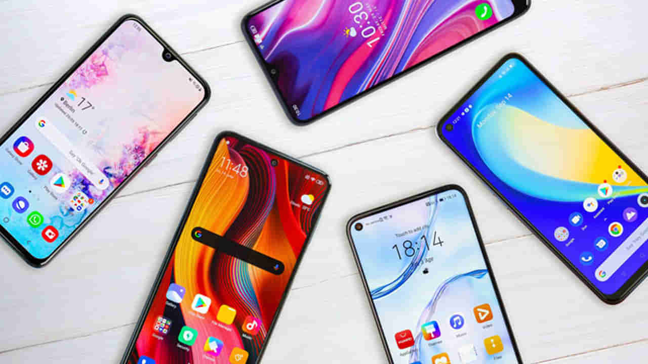 Smartphones: ఏ ఫోన్‌ కొనాలో తెలియక తికమకపడుతున్నారా.? రూ. 15 వేల లోపు బెస్ట్‌ స్మార్ట్‌ఫోన్స్‌పై ఓ లుక్కేయండి..