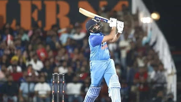 India vs Australia T20: కెప్టెన్ రోహిత్ మెరుపు ఇన్నింగ్స్.. ఉత్కంఠ పోరులో ఆసీస్పై భారత్ ఘన విజయం..