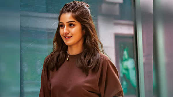 Sakshi Vaidya: ఏజెంట్ బ్యూటీకీ మరో ఆఫర్.. ఏకంగా ఆ స్టార్ హీరో సినిమాలో ఛాన్స్..