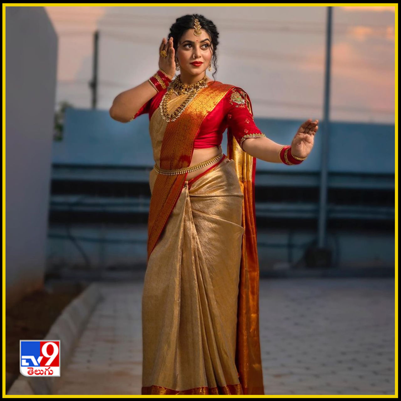 Shamna Kasim New Photos. Credit by:Shamna Kasim/Instagram