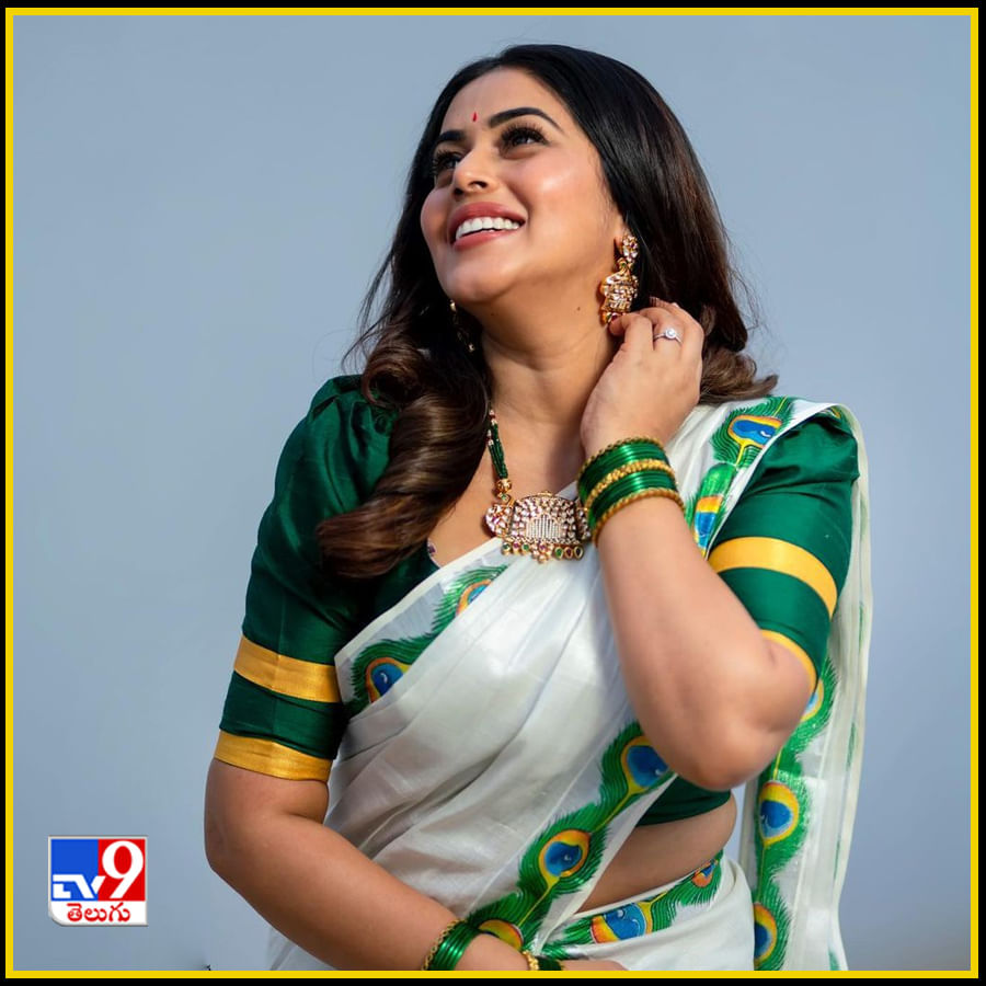 Shamna Kasim New Photos. Credit by:Shamna Kasim/Instagram