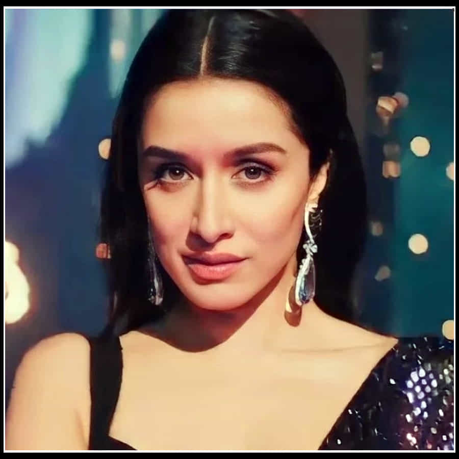 Shraddha Kapoor: మేనకలా హొయలు పోతున్న  శ్రద్ధా కపూర్..