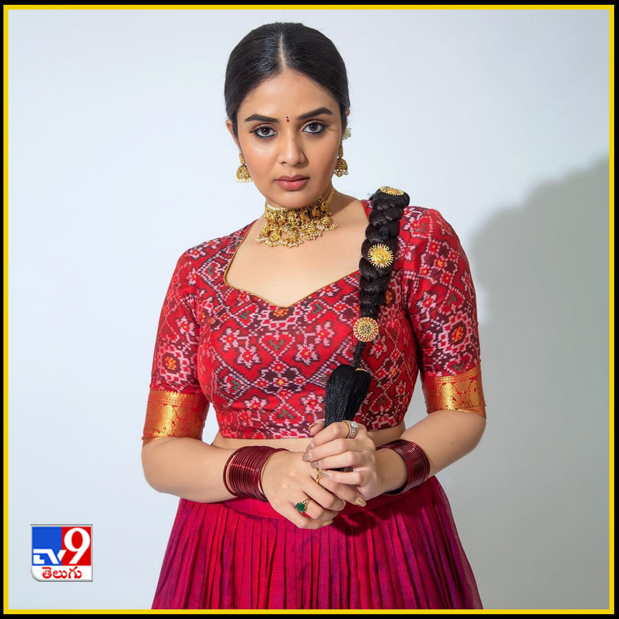 Sreemukhi New Photos. Credit by:Sreemukhi/Instagram