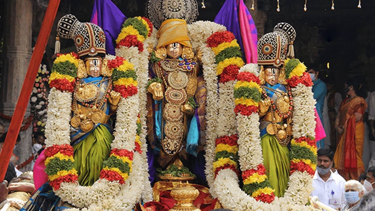 Tirumala: తిరుమలలో పర్యటించనున్న సీఎం జగన్.. 27న శ్రీవారికి పట్టువస్త్రాల సమర్పణ.. 28న పరకామణి భవనం ప్రారంభోత్సవం