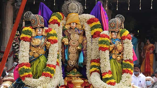 Tirumala Temple: వడ్డీకాసులవాడి ఆస్తుల విలువ లెక్కతేలింది.. స్వామివారికి ఎన్నివేల కోట్ల భూములు, బంగారం, నగదు ఉందో తెలుసా..