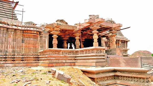 Telangana History: ఆ ఊర్లో ఎటు చూసిన ఆలయాలే.. నేల తవ్వినా గుడులే.. తెలంగాణలోని ఈ గ్రామం ఎక్కడంటే..!