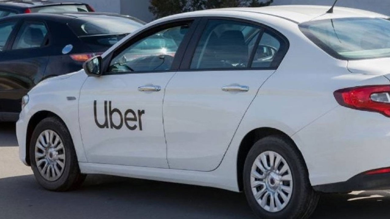 బంగారం.. ప్లీజ్ నన్ను అలా పిలవకండి.. ఉబర్ క్యాబ్‌లలో వింత బోర్డ్.. నెటిజన్ల రియాక్షన్ ఇదే..