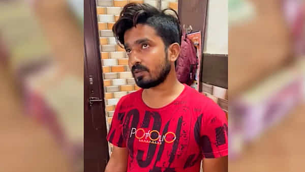 Uttar pradesh: డీజేను అడ్డుకున్నారనే కోపంతో ప్రార్థనా మందిరంలో బాంబు పెట్టిన యువకుడు.. అక్కడంతా భయానకం..