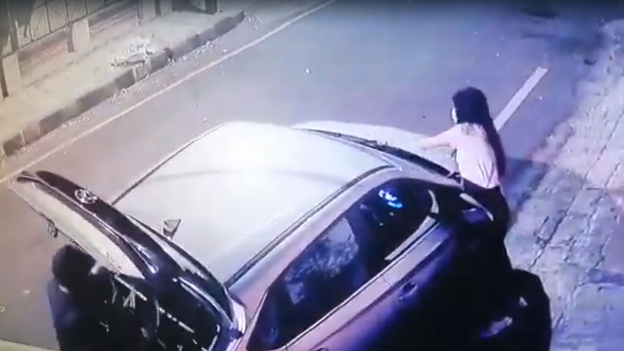 Viral Video: ఛీ.. ఛీ.. మీ కక్కుర్తి తగలయ్యా! ఇవి కూడా దొబ్బుకెళ్తారా.? చూస్తే షాకే..