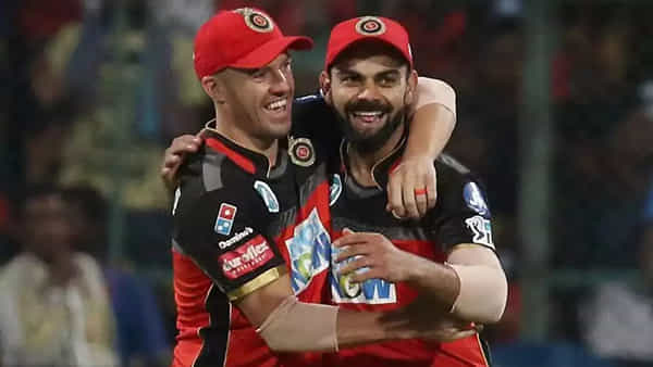 Virat Unseen Pics: విరాట్ అన్సీన్ పిక్స్ షేర్ చేసిన ఏబీడీ.. కోహ్లీ, అనుష్క శర్మ షాక్.. రిప్లై ఏమిచ్చారంటే..