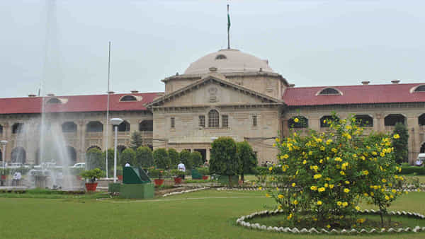 Allahabad HC Recruitment 2022: టెన్త్/ఇంటర్ అర్హతతో అల్హాబాద్ హైకోర్టులో 3,932 పోస్టులు.. ఇలా దరఖాస్తు చేసుకోండి..