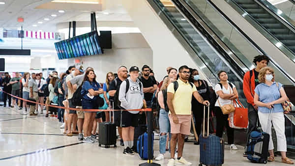 America: భారత్లోని ఆ ప్రాంతాలకు అసలు వెళ్లద్దు.. తమ దేశ పౌరులకు అమెరికా హెచ్చరిక