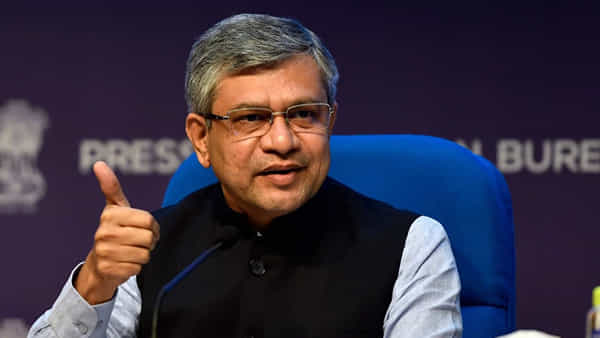 BSNL 5G: బీఎస్ఎన్ఎల్ కస్టమర్లకు గుడ్న్యూస్.. కేంద్ర మంత్రి కీలక ప్రకటన..!
