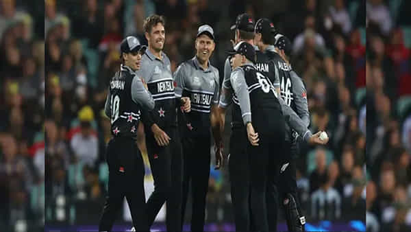 NZ vs AUS T20 WC: ఆస్ట్రేలియాకు భారీ షాకిచ్చిన కివీస్.. తొలి మ్యాచ్లో ఘన విజయం.. ఆకట్టుకున్న కాన్వే, శాంట్నర్