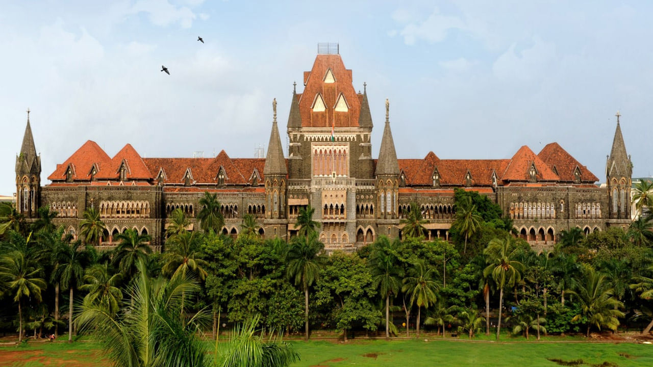 Bombay High Court Judgement: అత్తవారి ఇంట్లో నివసించే హక్కును ఆమె కోరకూడదు.. బాంబే హైకోర్టు సంచలన నిర్ణయం..