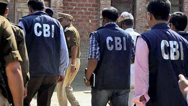 CBI Raid: దేశవ్యాప్తంగా సీబీఐ దూకుడు..105 ప్రాంతాల్లో దాడులు.. భారీగా బంగారం, నగదు స్వాధీనం