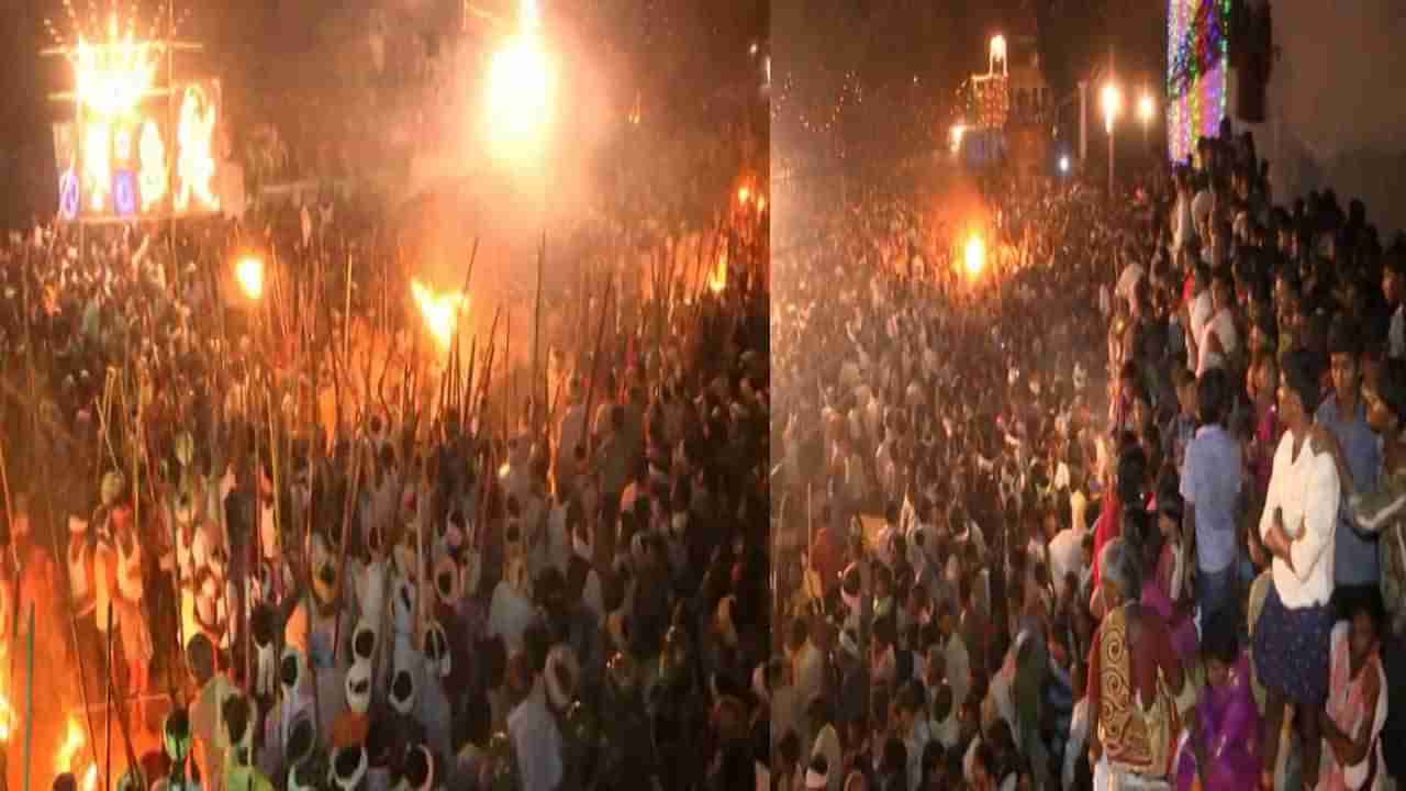 Bunny Festival: రక్తమోడిన దేవరగట్టు కర్రల సమరం.. పగిలిన 70 తలలు.. ఇద్దరి పరిస్థితి విషమం.. 17 ఏళ్ల యువకుడు గుండెపోటుతో మృతి