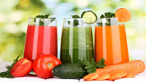 Diabetes and Juice: డయాబెటిక్ పేషంట్స్ జ్యూస్ తాగవచ్చా?.. ఏ జ్యూస్ తాగడం వల్ల ప్రయోజనం ఉంటుందో తెలుసుకోండి..