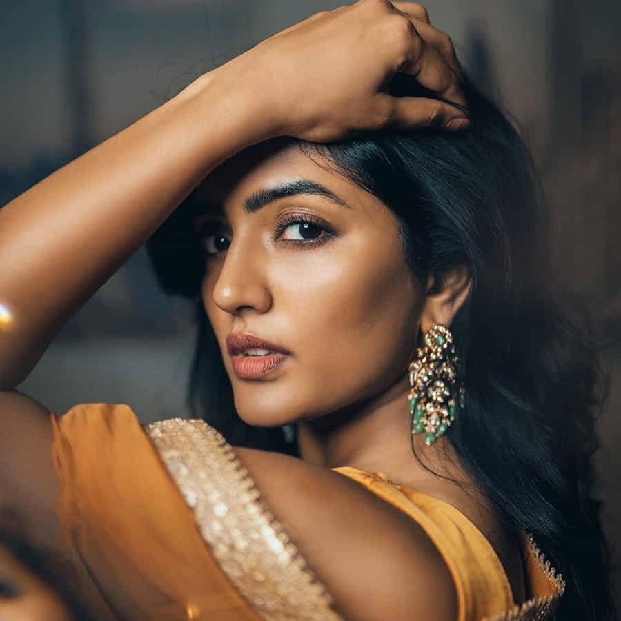 టాలీవుడ్ తెలుగింటి అందం ఈషా రెబ్బా అంతకుముందు ఆ తర్వాత చిత్రంతో వెండితెరకు పరిచయమైంది. మొదటి సినిమాతోనే అందం, అభినయపరంగా మంచి మార్కులు తెచ్చుకుంది.