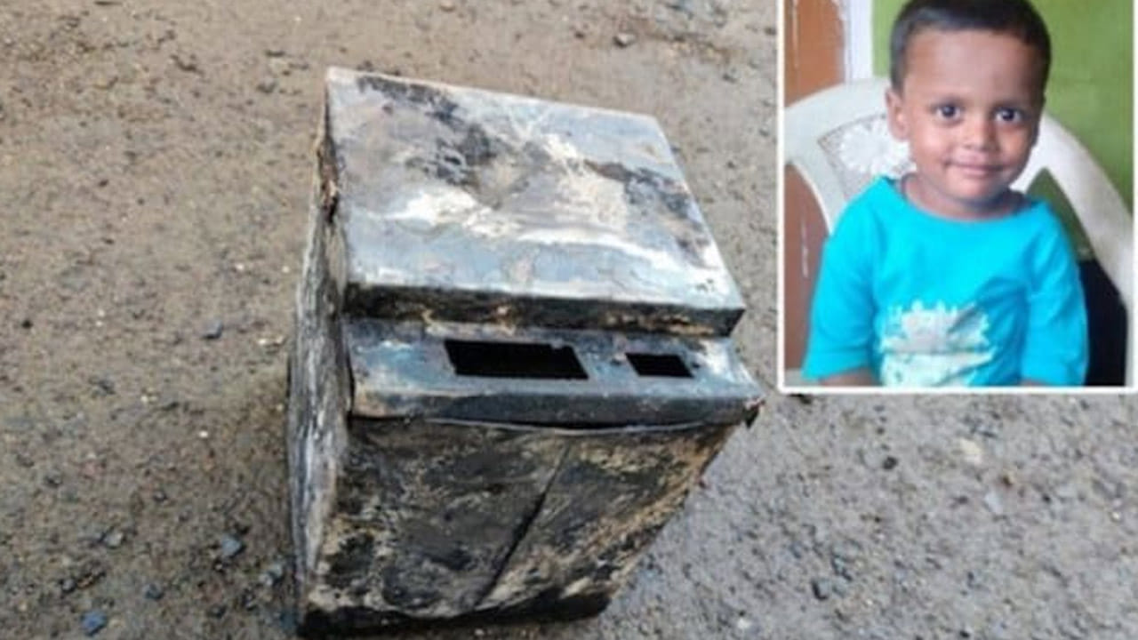 EV Battery Explodes: అర్థరాత్రి ఘోర ప్రమాదం.. ఇంట్లో ఛార్జింగ్ పెట్టగా ...