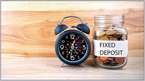 Personal Finance: ఈ మూడు బ్యాంకుల్లో ప్రత్యేక డిపాజిట్ స్కీమ్.. వారికి అదనపు వడ్డీ రేటు