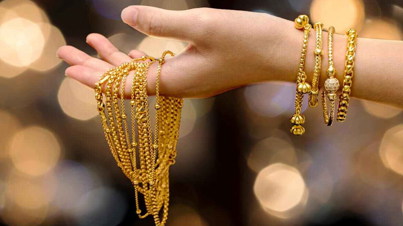 Dubai Gold: దుబాయ్‌ నుంచి భారత్‌కు బంగారం తెస్తున్నారా..? ఎలాంటి ఛార్జీలు ఉంటాయి.. నిబంధనలేంటి?