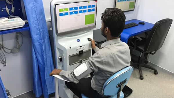 Health ATM: హెల్త్ ఏటీఏంలు వచ్చేశాయి.. నిమిషాల వ్యవధిలో ఎన్నో వ్యాధులకు చెకప్..