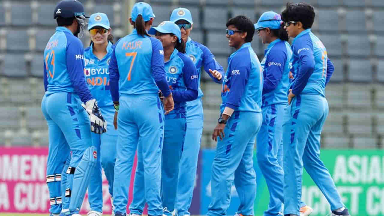 Womens Asia Cup : మహిళల ఆసియా కప్ లో ఫైనల్స్ చేరిన భారత్.. ప్రత్యర్థి పై ఉత్కంఠ..